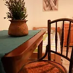 Oleander And Glicinija Apartman