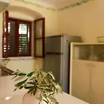 Apartman Oleander And Glicinija Banjole