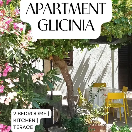 Apartman Oleander And Glicinija Banjole